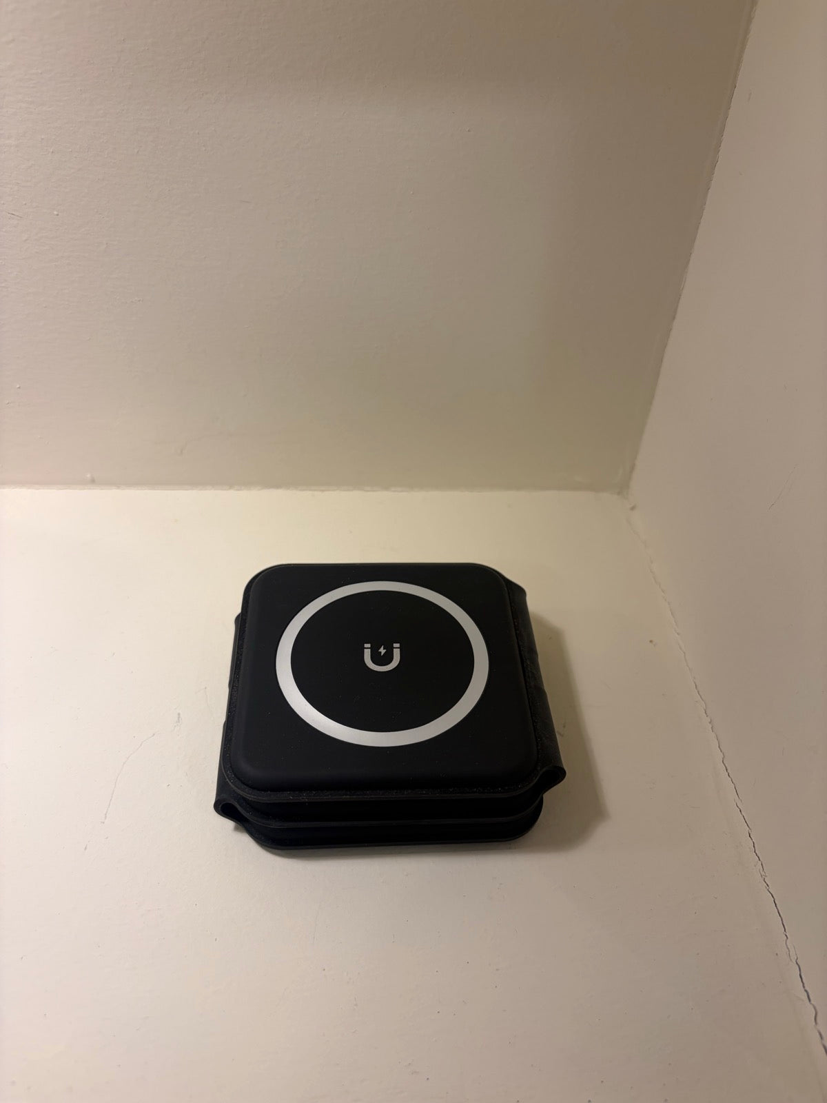 Foldable 3-in-1 Wireless Charger – 9028-9