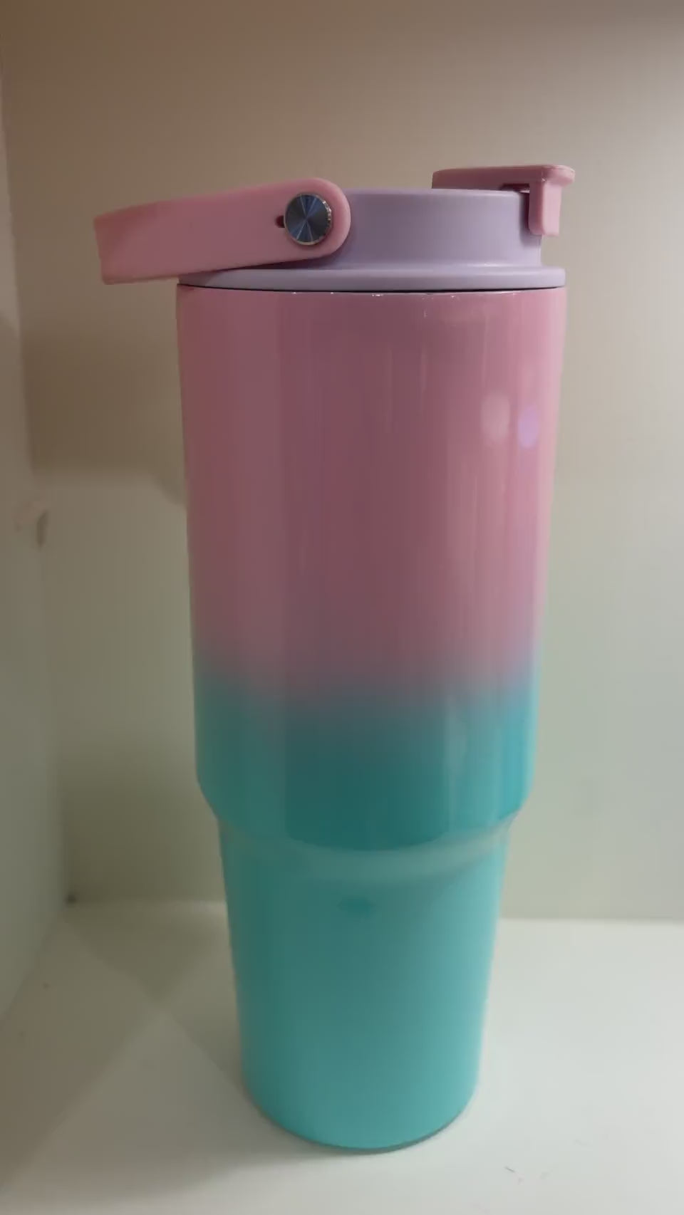 Pastel Gradient Vacuum Tumbler with Straw - Pink - real product video