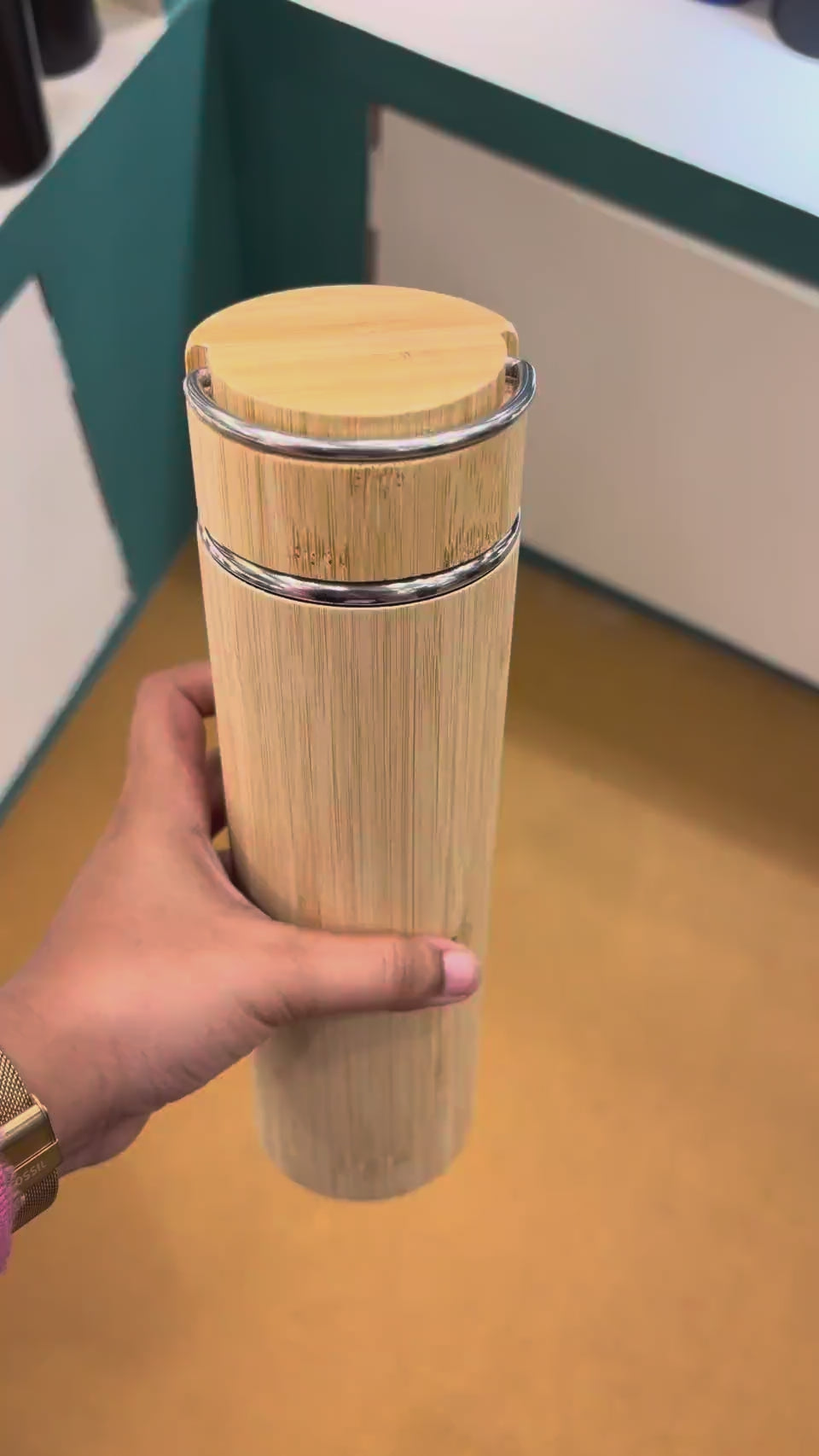 Bamboo Vacuum Flask with Steel Infuser - video IMG_9693